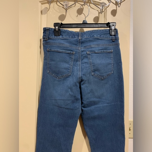 👖Style & Co crop denim jeans. Gently worn. Size 6. Skinny fit. 👖 - Picture 2 of 6